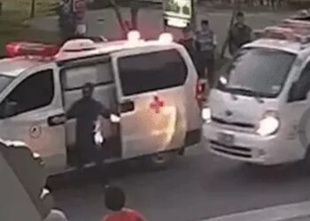 Đã không nhường đường, lái xe tải còn định tông tài xế xe cứu thương