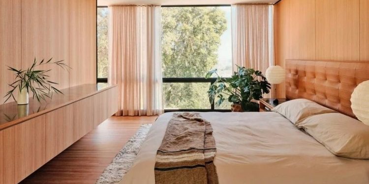Sử dụng gỗ thế nào để có một phòng ngủ ấm cúng, trang nhã?