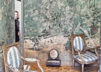 Giấy dán tường sốt trở lại: Mẹo sử dụng và những sai lầm cần tránh