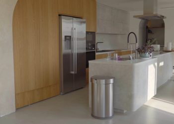 Thiết kế khu bếp vạn người mê của Vlogger ẩm thực đình đám